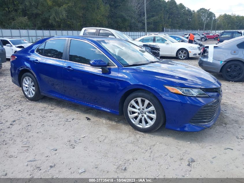 2018 TOYOTA CAMRY LE - 4T1B11HK1JU536155