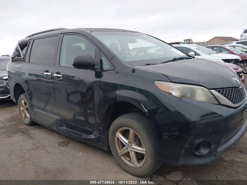 2013 TOYOTA SIENNA SE - 5TDXK3DC8DS340417