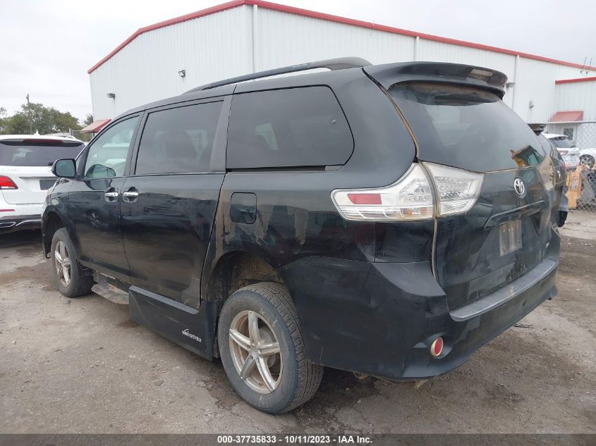 2013 TOYOTA SIENNA SE - 5TDXK3DC8DS340417
