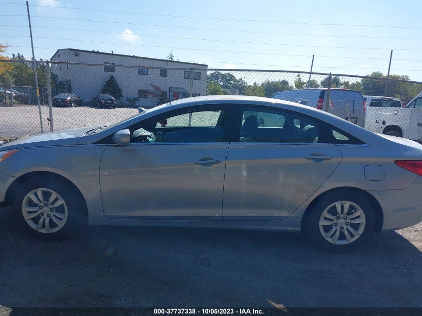 2013 HYUNDAI SONATA GLS PZEV - 5NPEB4AC5DH595551