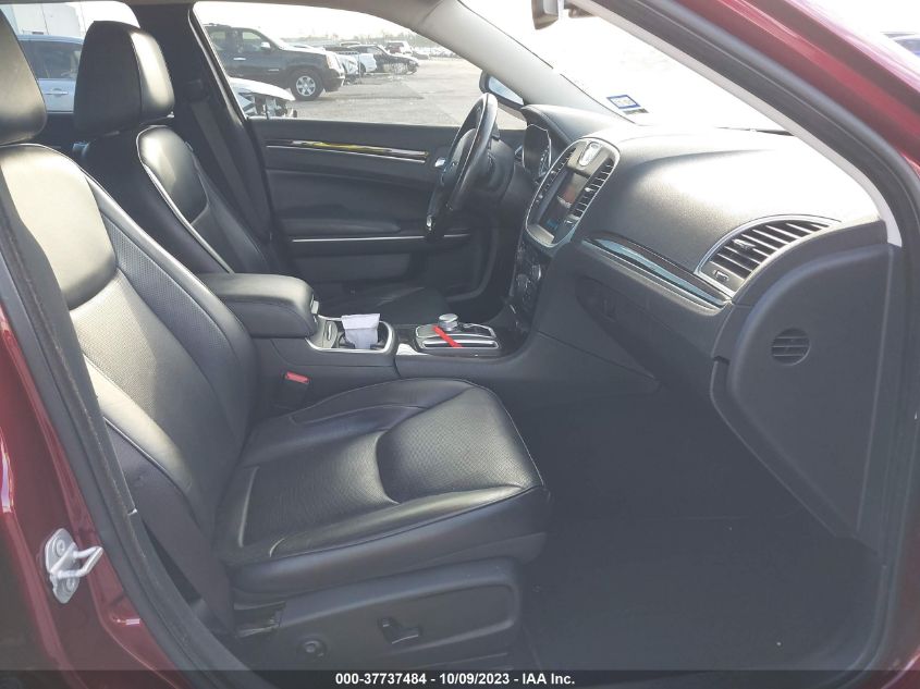 2019 CHRYSLER 300 LIMITED - 2C3CCAEG4KH585930