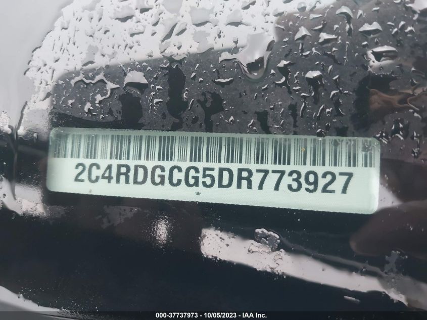 2013 DODGE GRAND CARAVAN SXT - 2C4RDGCG5DR773927