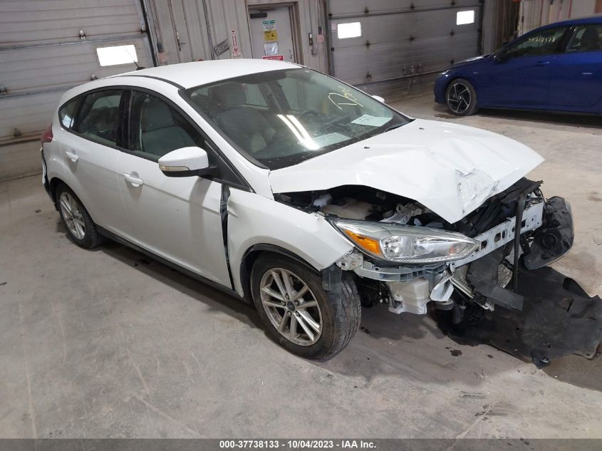 2015 FORD FOCUS SE - 1FADP3K20FL244841