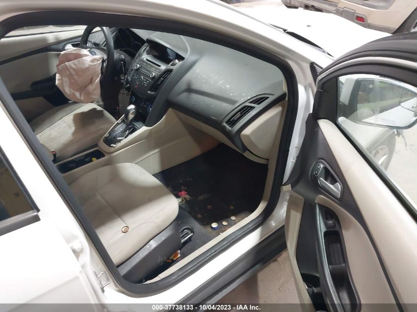 2015 FORD FOCUS SE - 1FADP3K20FL244841