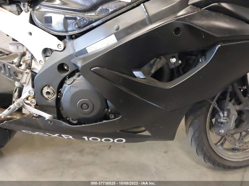 2006 SUZUKI GSX-R1000 JS1GT76A562112122