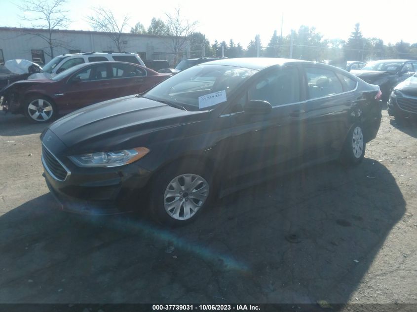 3FA6P0G71LR108033 Ford Fusion S 2