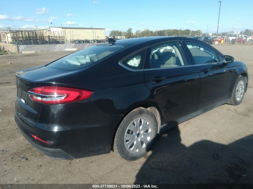 3FA6P0G71LR108033 Ford Fusion S 4