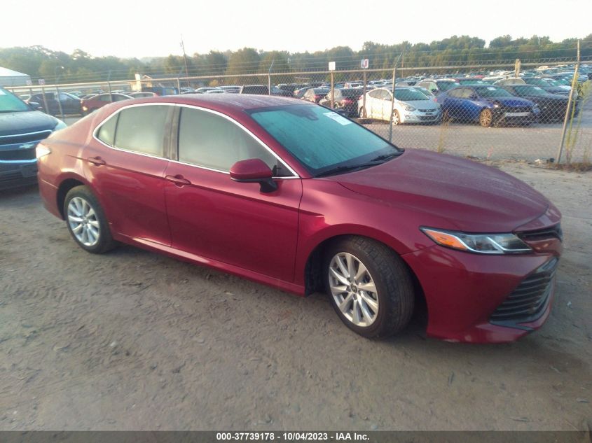 2020 TOYOTA CAMRY LE - 4T1C11AK7LU971585