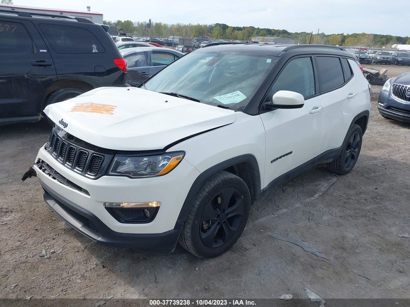 VIN 3C4NJDBBXJT480965 2018 JEEP COMPASS LATITUDE