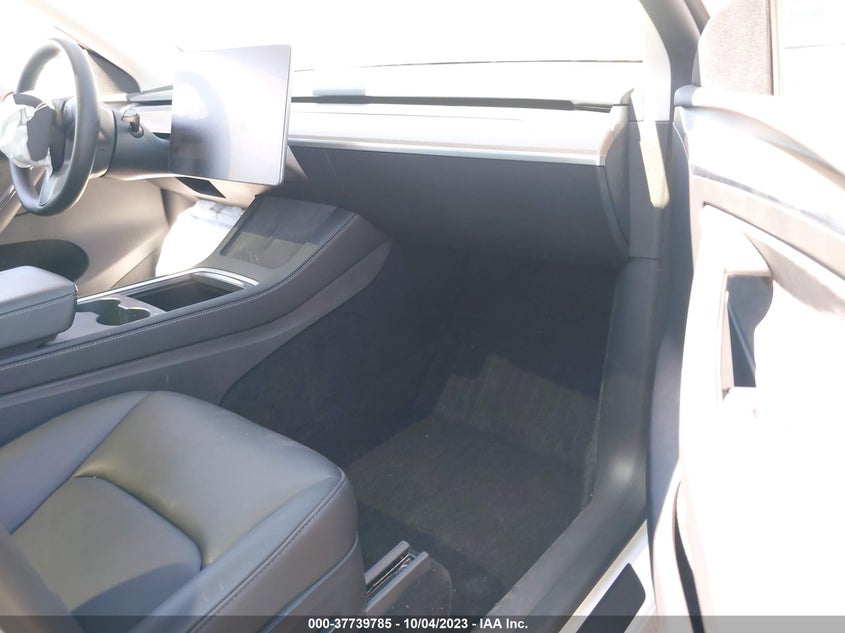 VIN 7SAYGDEF2NF533790 2022 TESLA MODEL Y