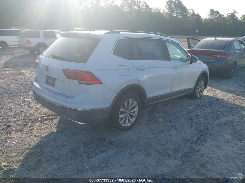 VIN 3VV3B7AX7JM214172 2018 VOLKSWAGEN TIGUAN SE/SEL