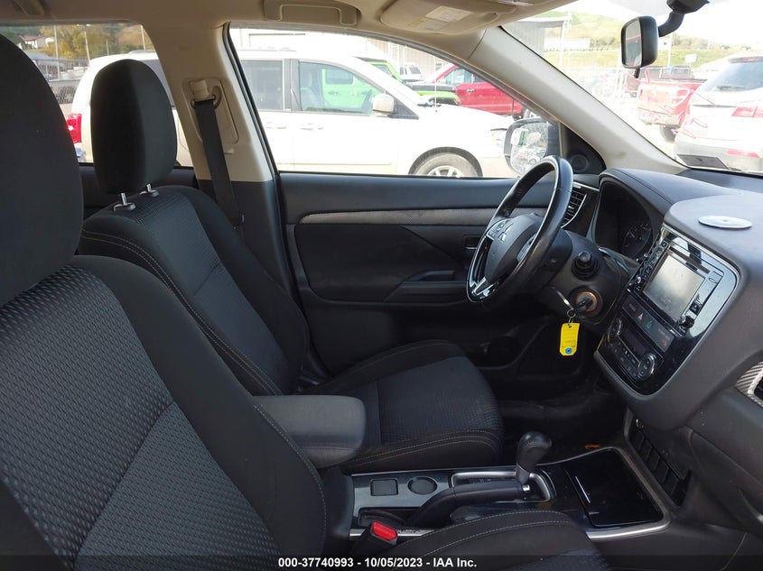 VIN JA4AD2A33HZ032164 2017 MITSUBISHI OUTLANDER ES