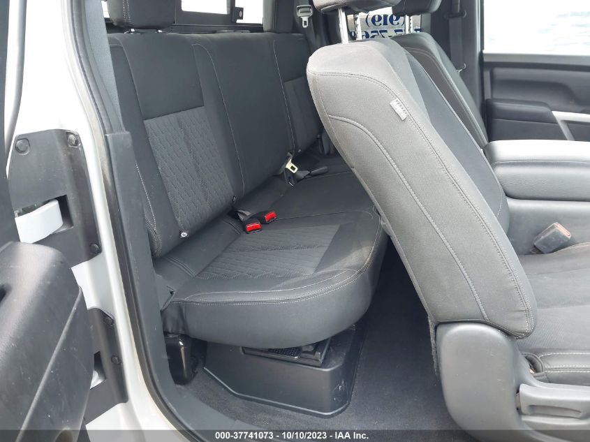 2018 NISSAN TITAN XD SV GAS 1N6AA1C43JN513511