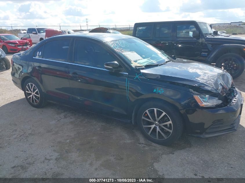 2017 VOLKSWAGEN JETTA 1.4T SE - 3VWDB7AJ6HM375926