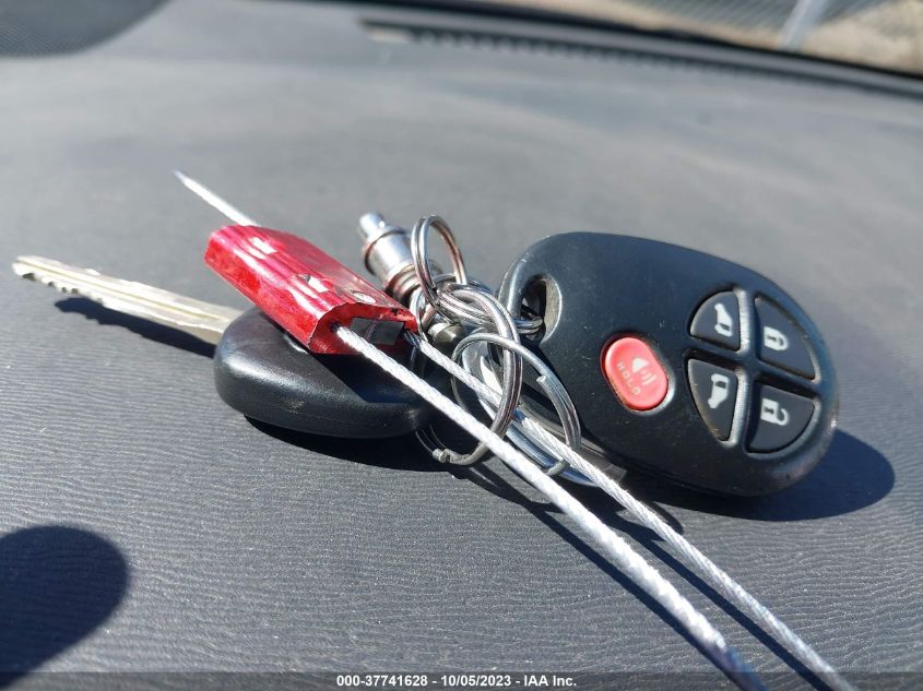 2014 TOYOTA SIENNA LE - 5TDKK3DC0ES489951