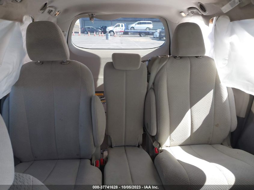 2014 TOYOTA SIENNA LE - 5TDKK3DC0ES489951