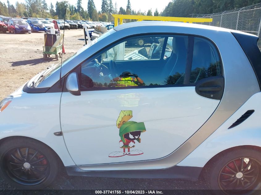2013 SMART FORTWO PURE/PASSION WMEEJ3BA2DK656383