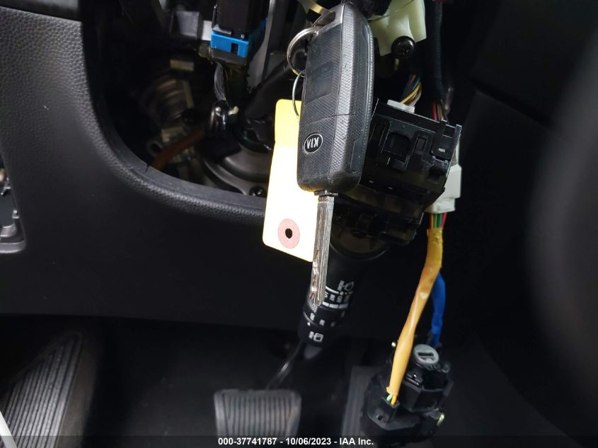 2019 KIA SOUL + - KNDJP3A52K7690095