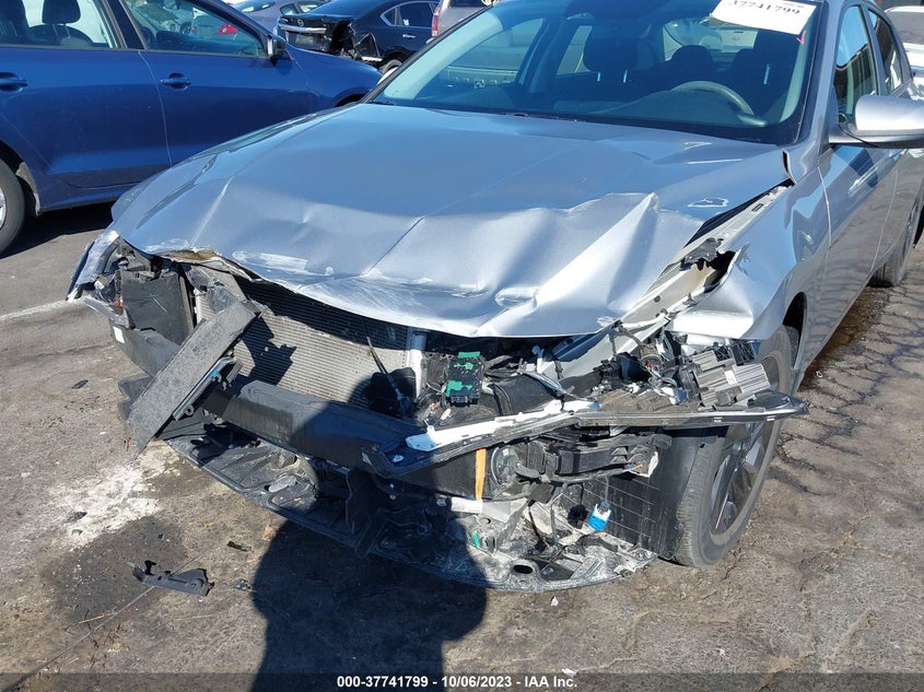 VIN 5NPLM4AG9NH063368 2022 HYUNDAI ELANTRA SEL