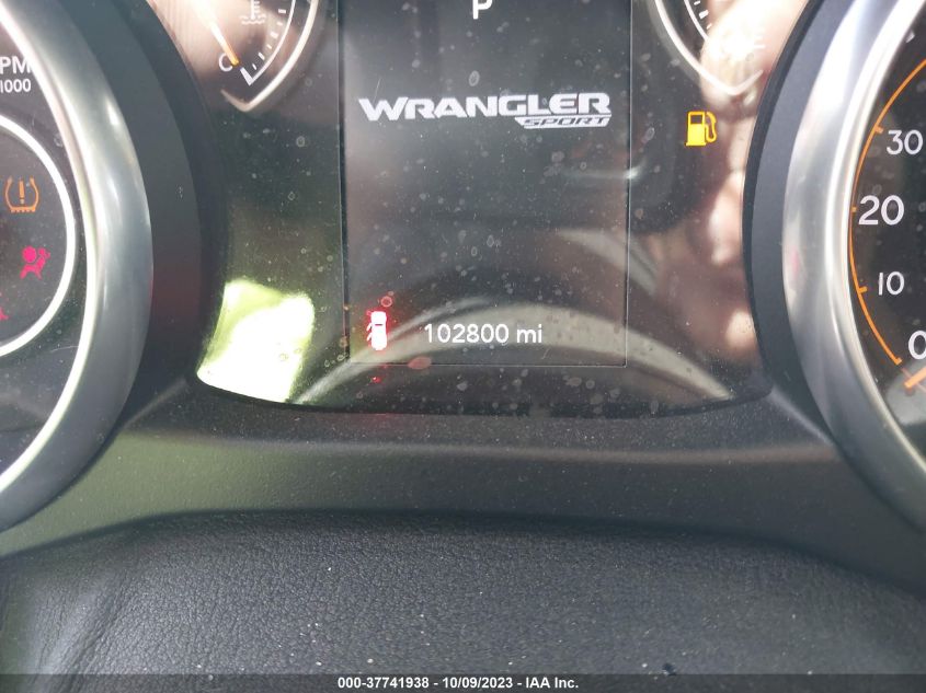 2018 JEEP WRANGLER UNLIMITED SPORT - 1C4HJXDN9JW287013