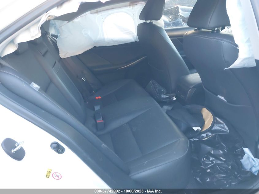 2016 LEXUS IS 200T - JTHBA1D26G5022197