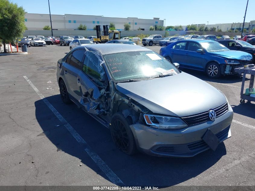 2014 VOLKSWAGEN JETTA SEDAN SE - 3VWD17AJ7EM363623