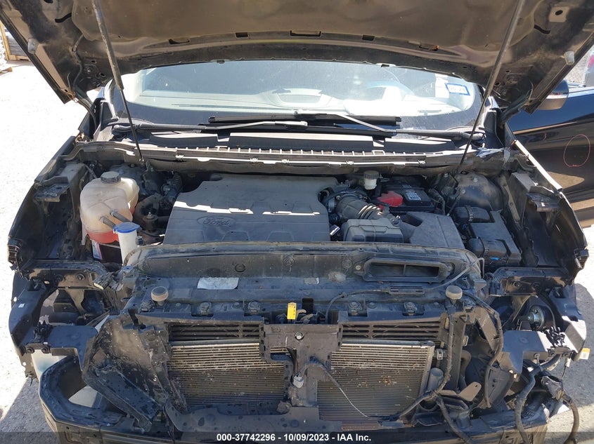 VIN 2FMPK4K8XHBB27069 2017 FORD EDGE TITANIUM