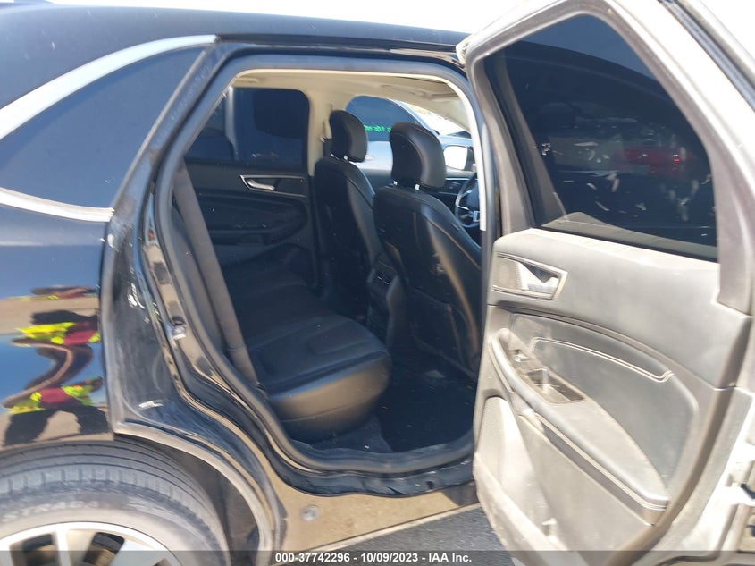 VIN 2FMPK4K8XHBB27069 2017 FORD EDGE TITANIUM