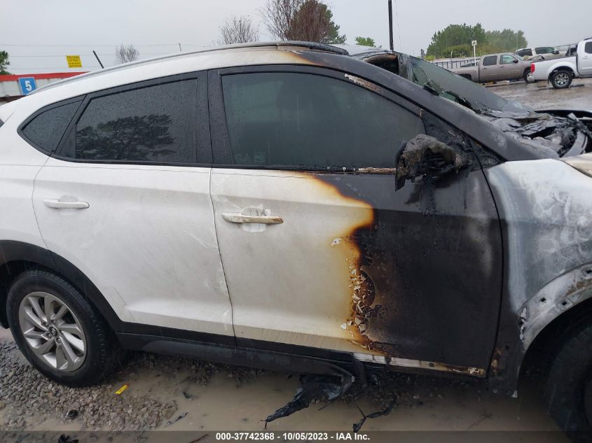 2016 HYUNDAI TUCSON SE - KM8J33A48GU100439