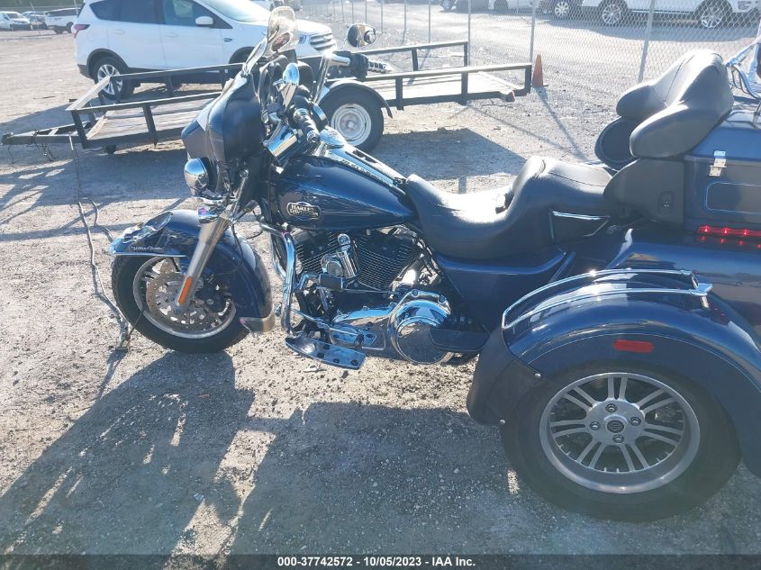 2009 HARLEY-DAVIDSON FLHTCUTG 1HD1MAM189Y852479