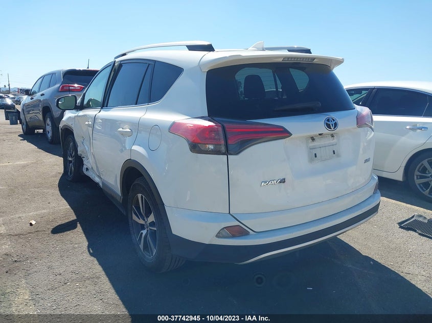 VIN JTMWFREV7HJ710889 2017 TOYOTA RAV4 XLE
