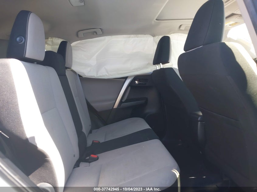 VIN JTMWFREV7HJ710889 2017 TOYOTA RAV4 XLE