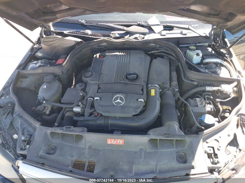2013 MERCEDES-BENZ C 250 SPORT/LUXURY - WDDGF4HB7DG094603