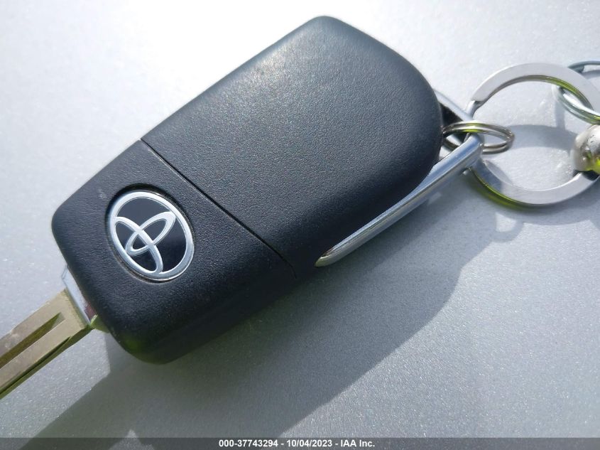 2019 TOYOTA RAV4 LE - JTMG1RFV7KD033544