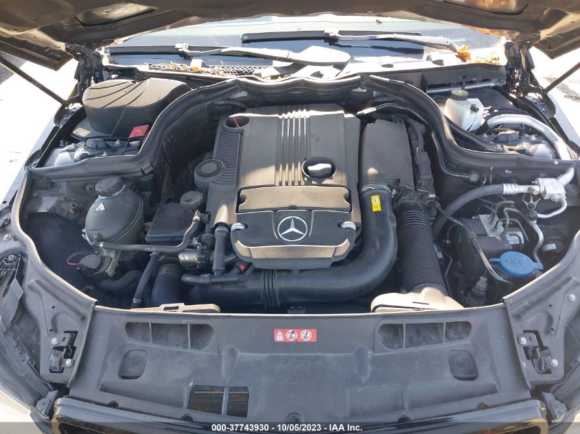 2013 MERCEDES-BENZ C 250 SPORT/LUXURY - WDDGF4HB6DR268729