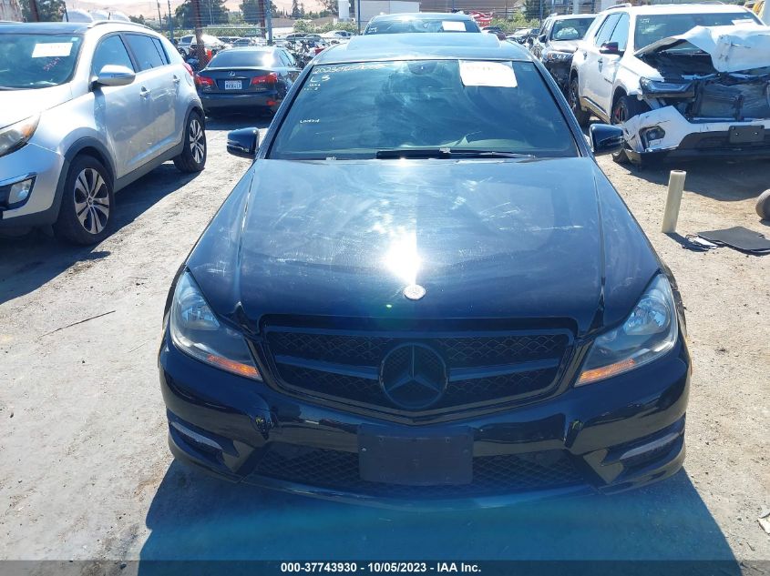 2013 MERCEDES-BENZ C 250 SPORT/LUXURY - WDDGF4HB6DR268729