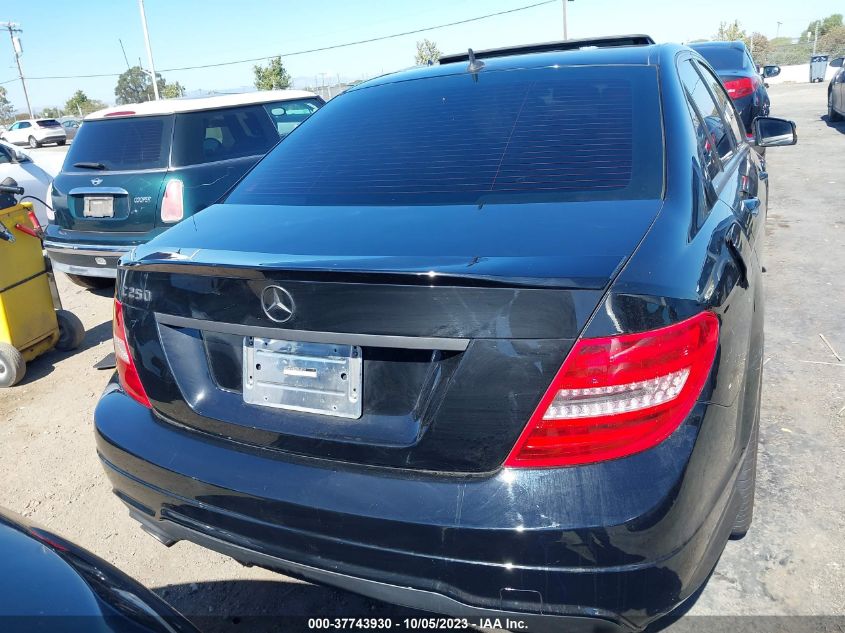 2013 MERCEDES-BENZ C 250 SPORT/LUXURY - WDDGF4HB6DR268729