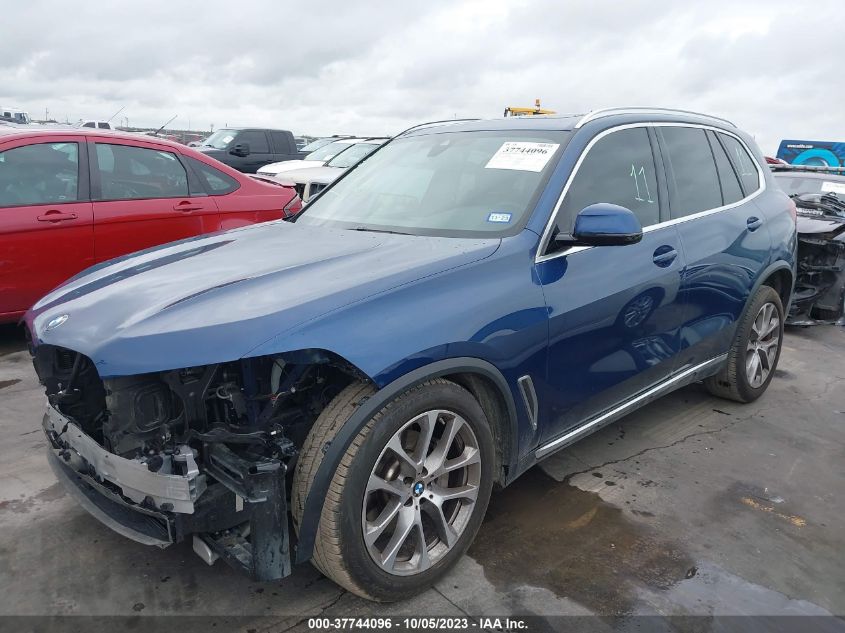 5UXCR4C08M9F56839 BMW X5 SDRIVE40I 2