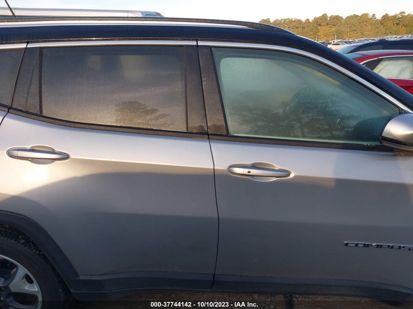 VIN 3C4NJDCB8MT583644 2021 JEEP COMPASS LIMITED