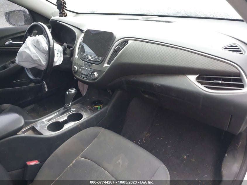 VIN 1G1ZG5ST4KF228583 2019 CHEVROLET MALIBU RS