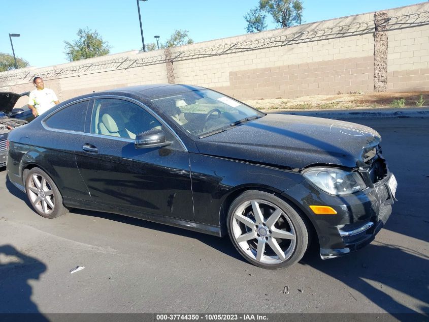 2013 MERCEDES-BENZ C-CLASS C 250 - WDDGJ4HB8DG022971