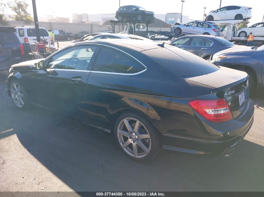 2013 MERCEDES-BENZ C-CLASS C 250 - WDDGJ4HB8DG022971