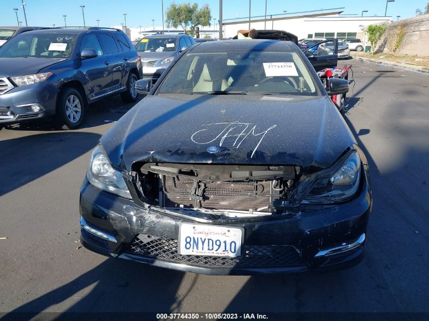 2013 MERCEDES-BENZ C-CLASS C 250 - WDDGJ4HB8DG022971