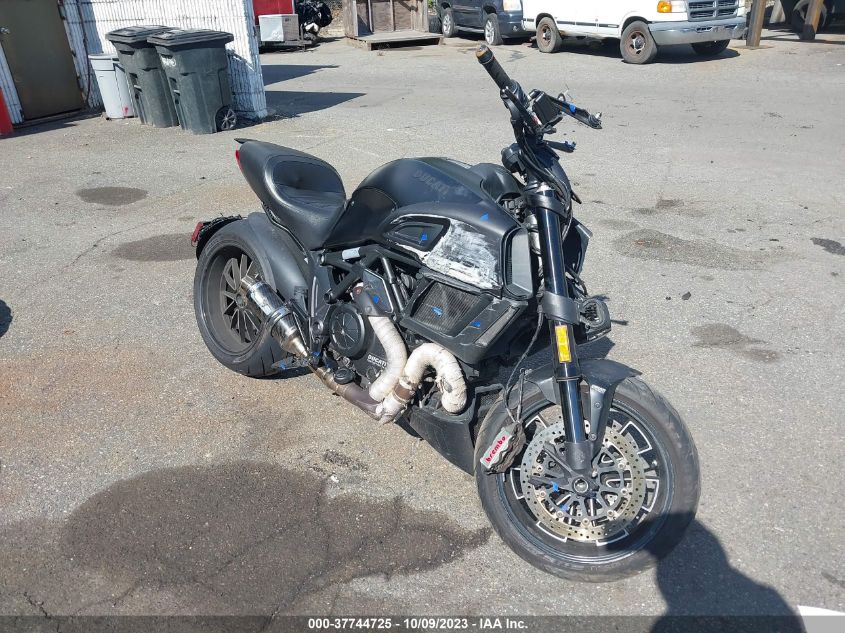 2016 DUCATI DIAVEL - ZDM13BSW0GB029090