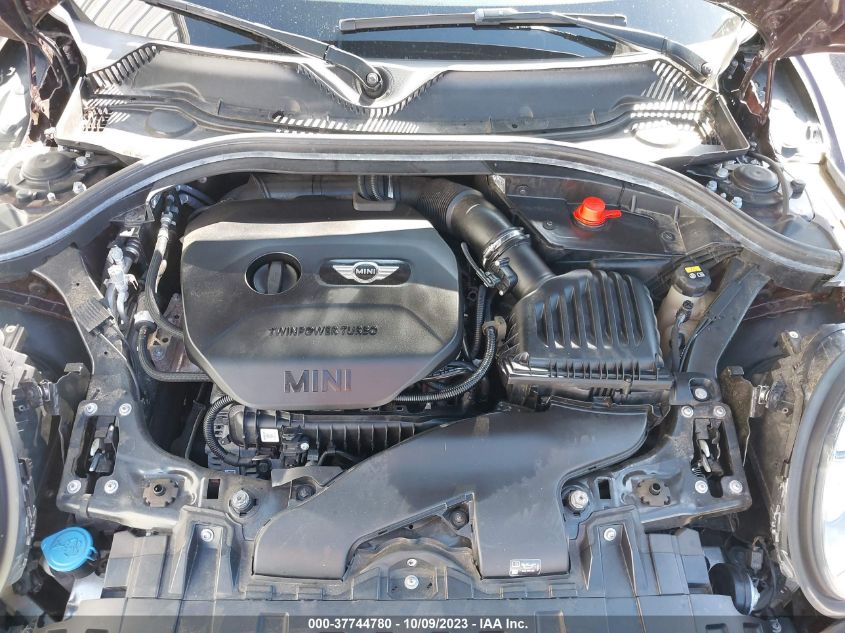 VIN WMWLU1C57K2F29788 2019 MINI CLUBMAN COOPER