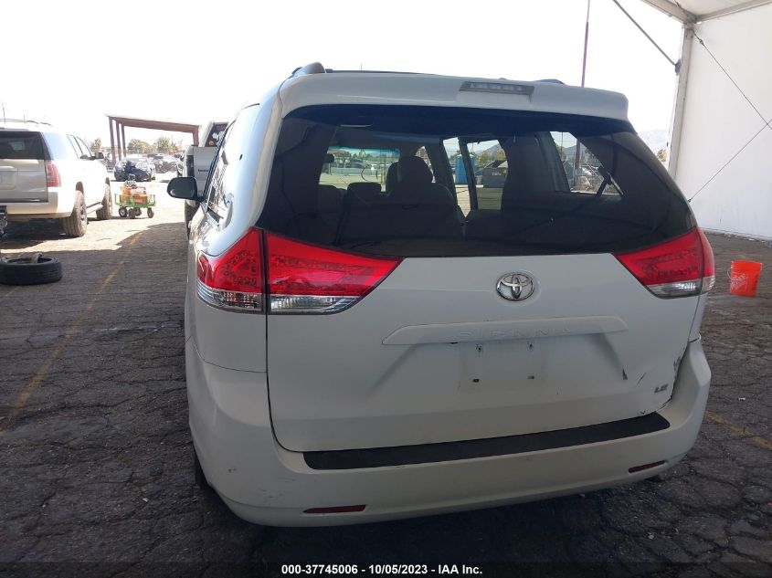 2014 TOYOTA SIENNA LE - 5TDKK3DCXES460909