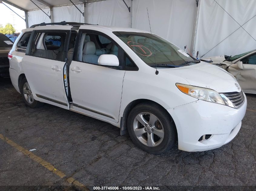2014 TOYOTA SIENNA LE - 5TDKK3DCXES460909