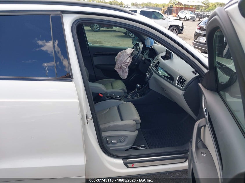 VIN WA1JCCFS4JR023665 2018 AUDI Q3 PREMIUM PLUS