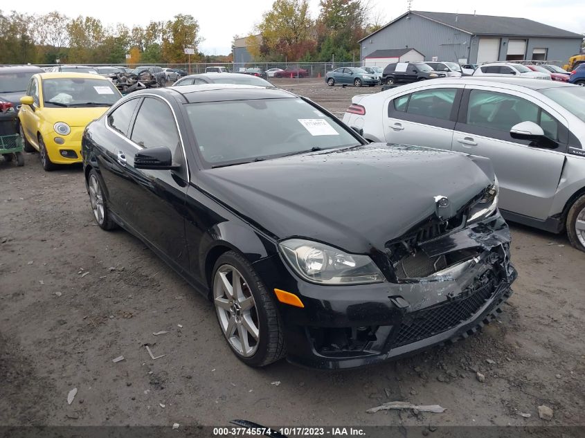 2015 MERCEDES-BENZ C 350 SPORT 4MATIC WDDGJ8JB2FG368955