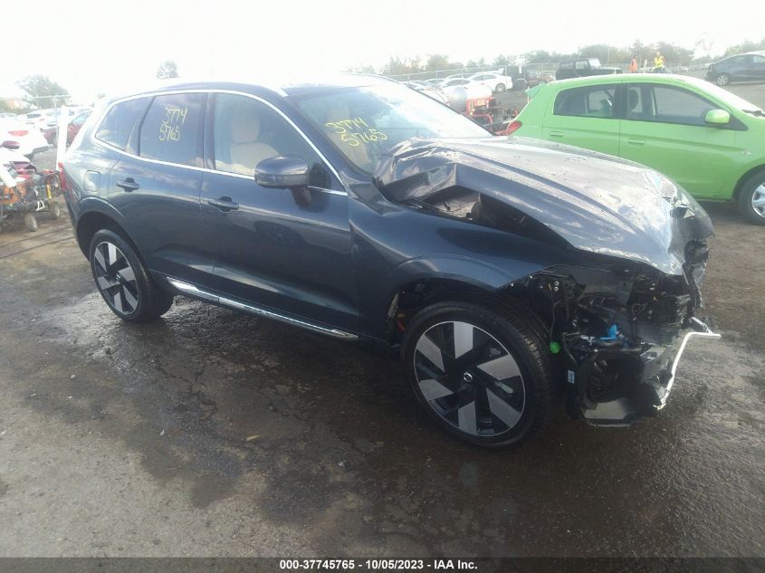 2023 VOLVO XC60 RECHARGE ULTIMATE BRIGHT THEME - YV4H60DAXP1258001